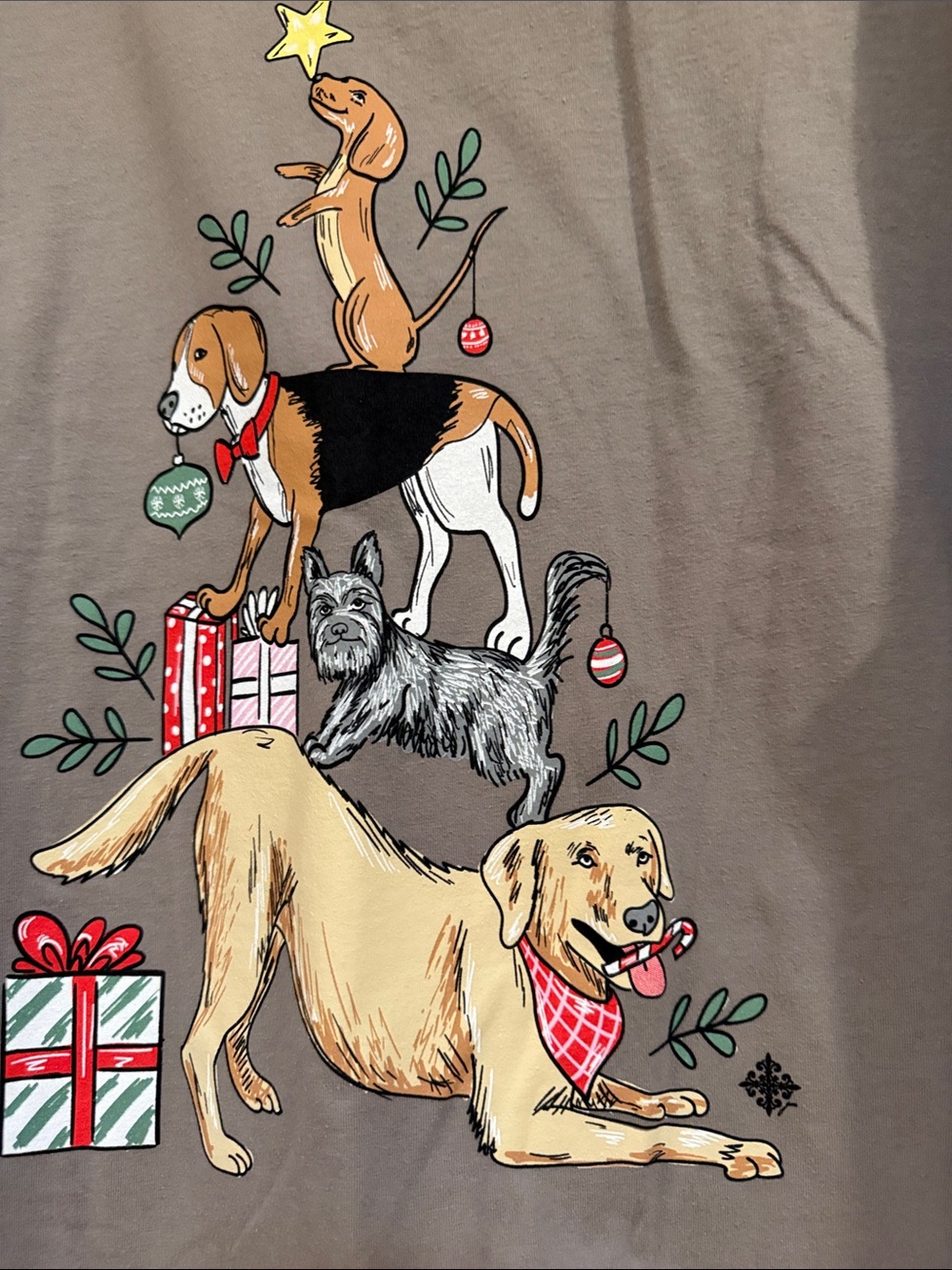 Jane Marie Taupe Long Sleeve Tee with Festive Dog Stack Graphic Size L - Picture 5 of 5